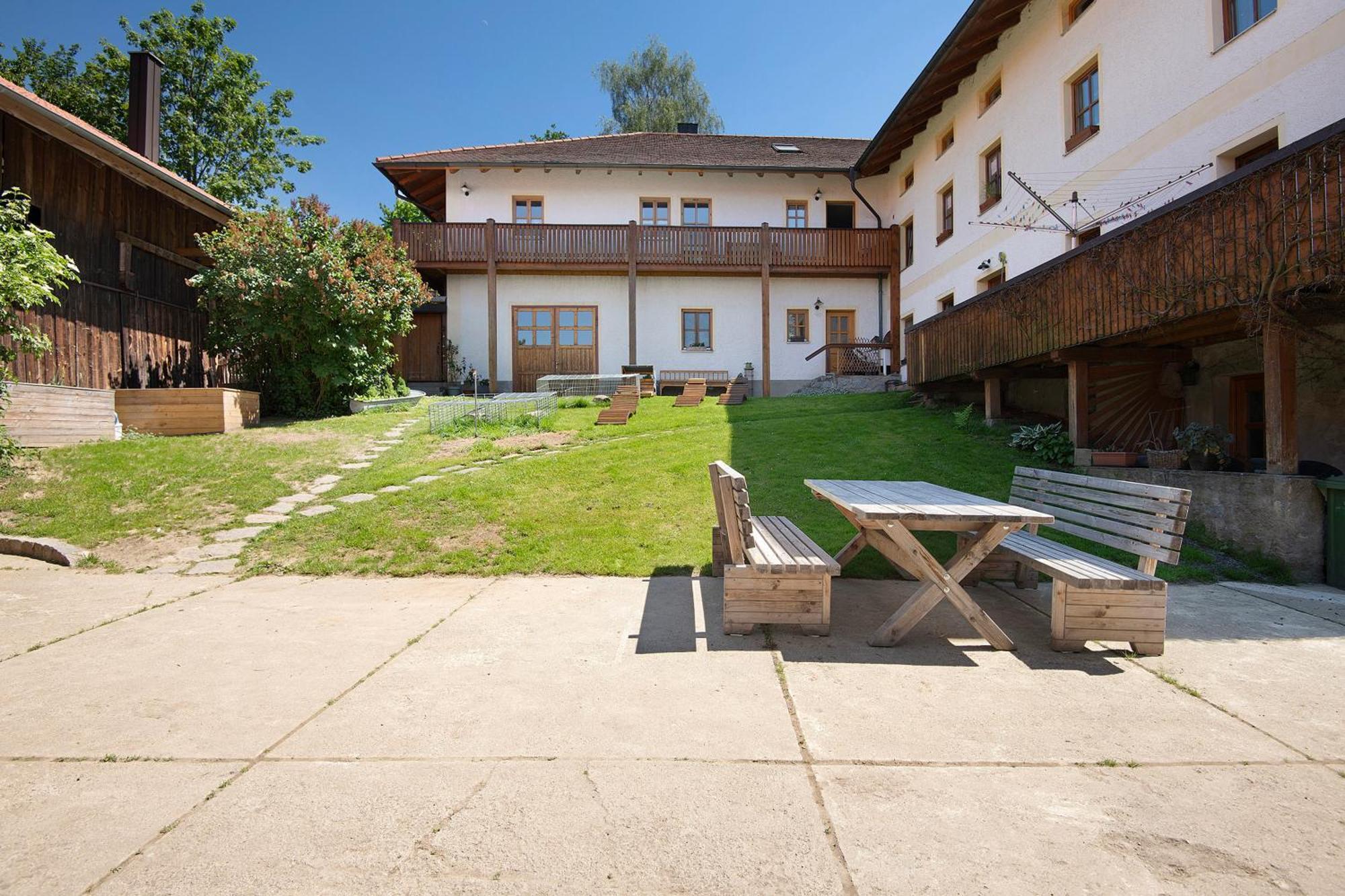 Ferienhof Schuetz Eschlkam Exterior foto